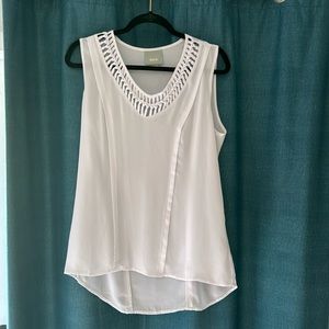 Maeve white top size small